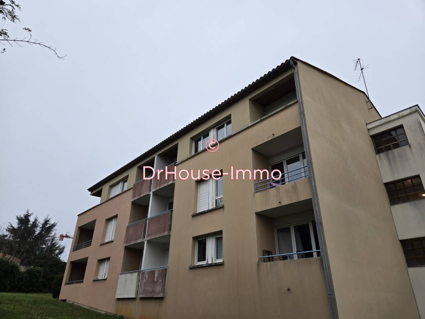 Appartement 2 pièces de 28 m² - Poitiers (86000)