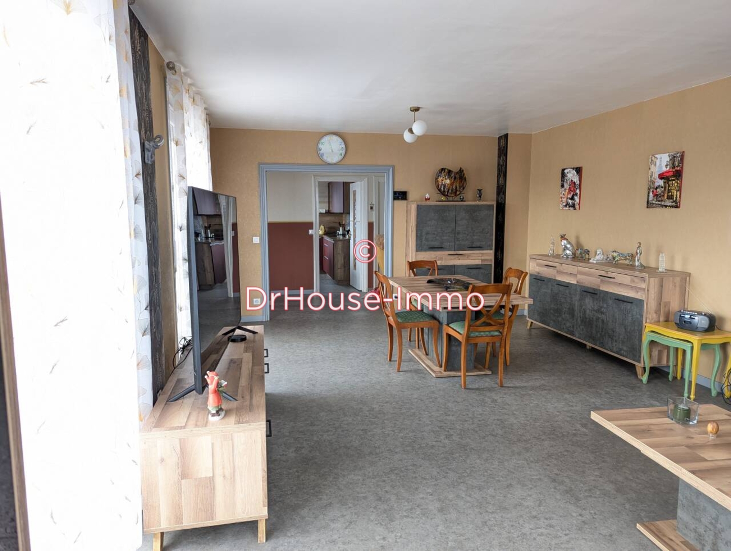 Maison 7 pièces de 185 m² - Cussac-sur-Loire (43370)