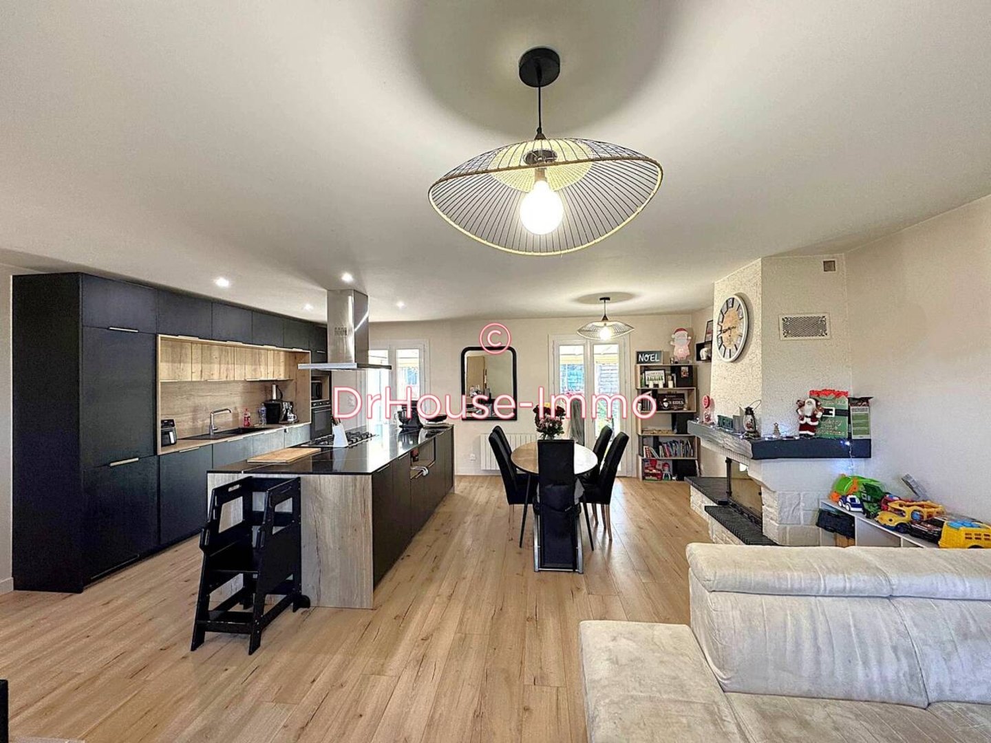 Maison 5 pièces de 91 m² - Vouillé (86190)