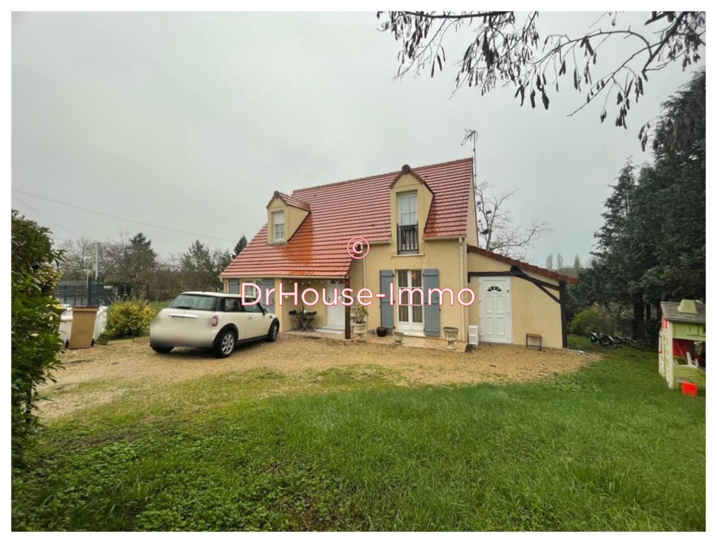 Maison 6 pièces de 140 m² - Amilly (45200)