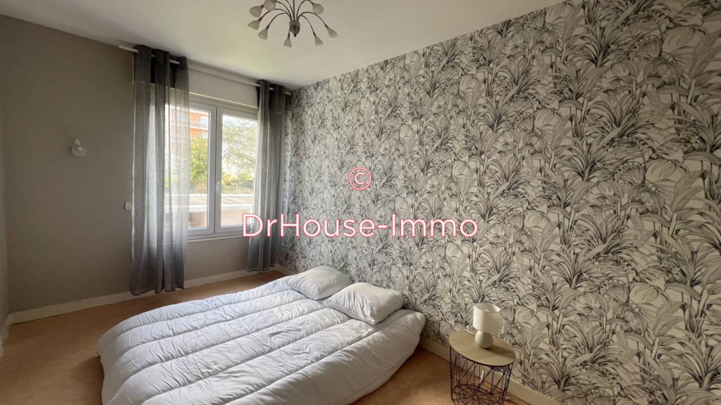 Appartement 5 pièces de 91 m² - Lorient (56100)