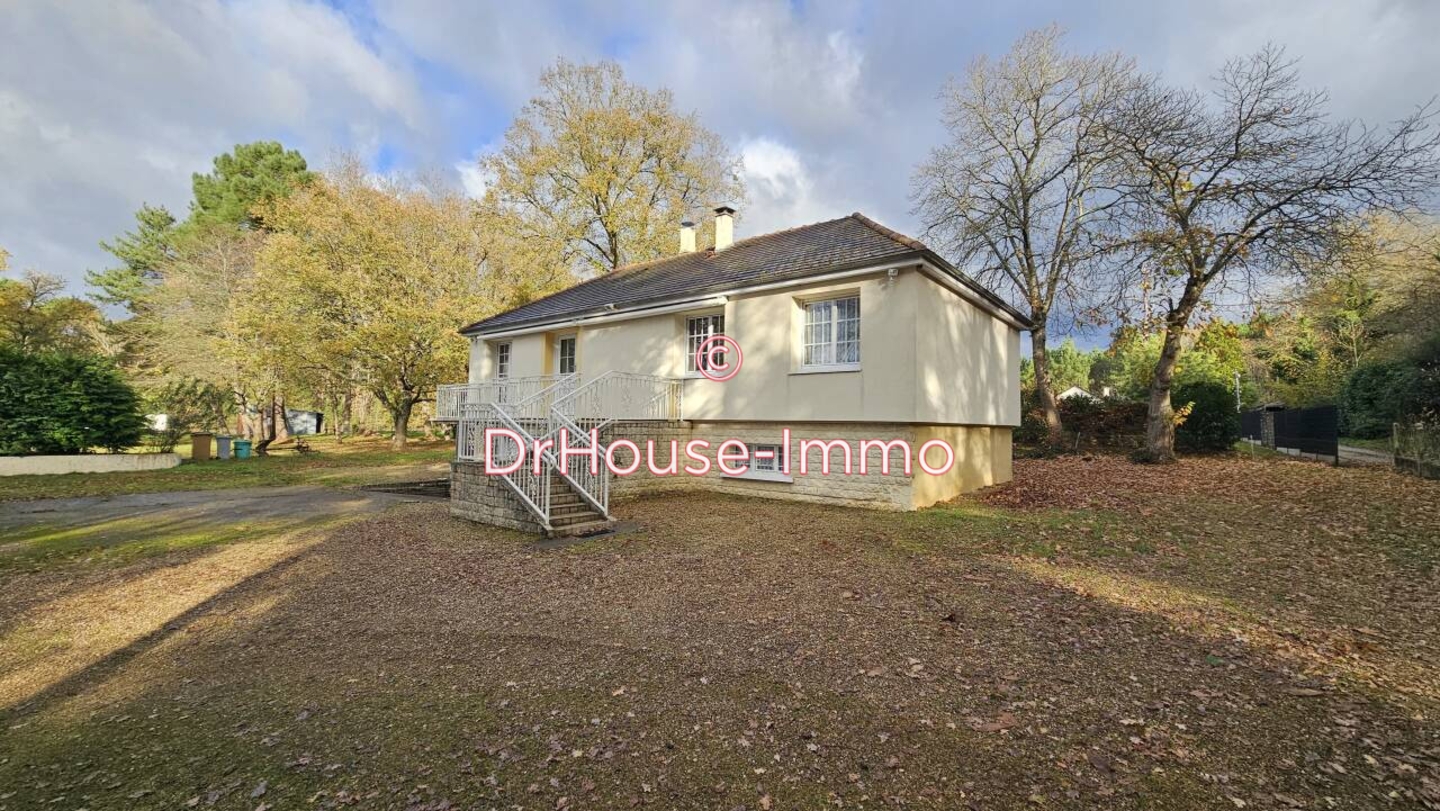 Maison 5 pièces de 98 m² - Moncé-en-Belin (72230)