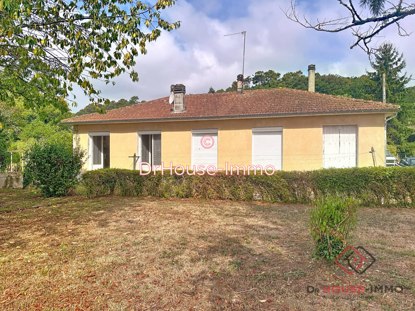 Maison 4 pièces de 95 m² - Douzillac (24190)