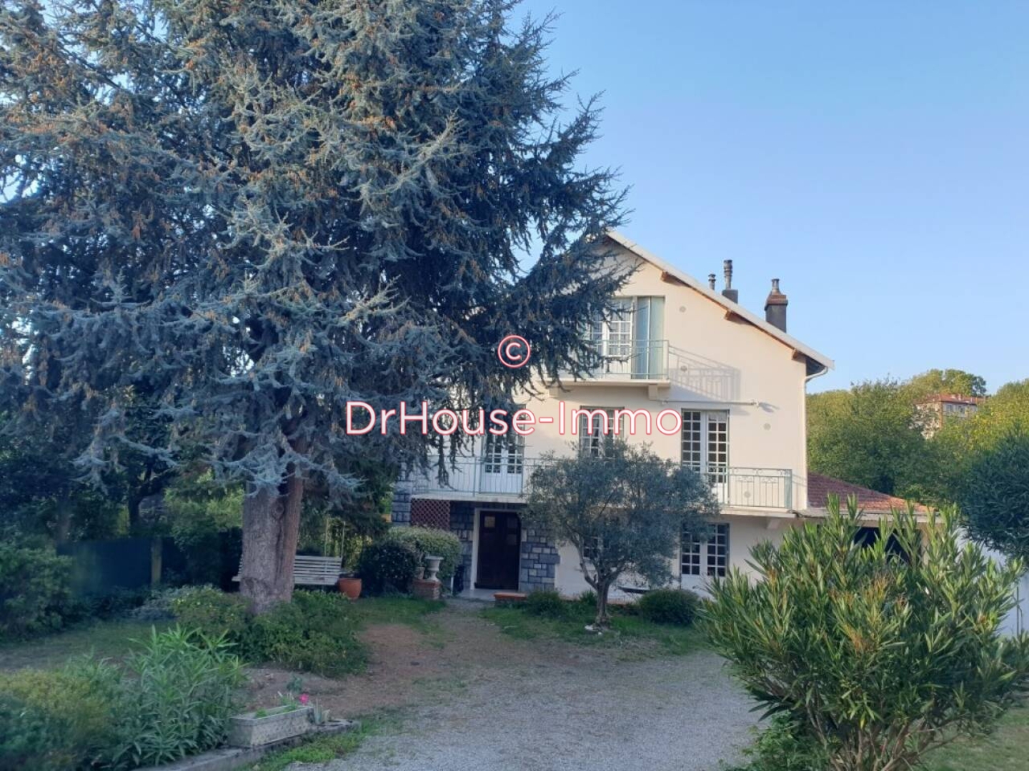 Maison 7 pièces de 176 m² - Pamiers (09100)