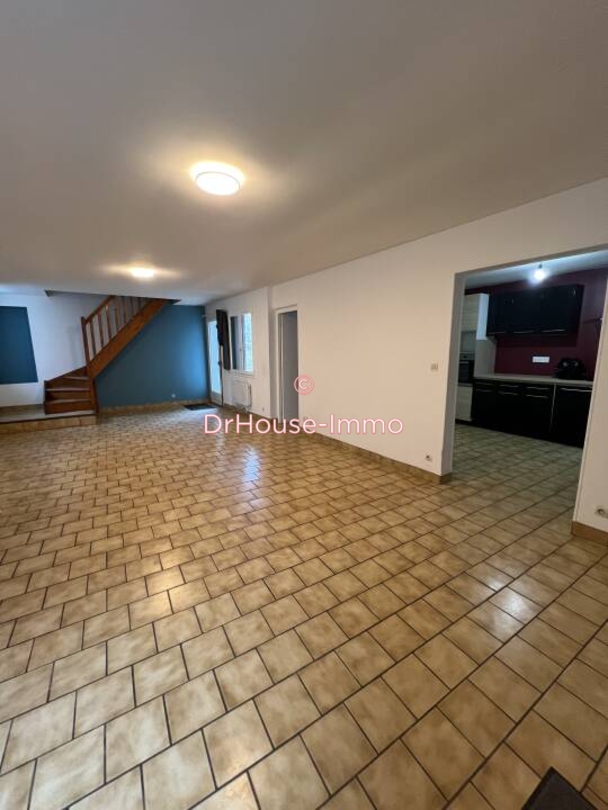 Maison 4 pièces de 125 m² - Mehun-sur-Yèvre (18500)