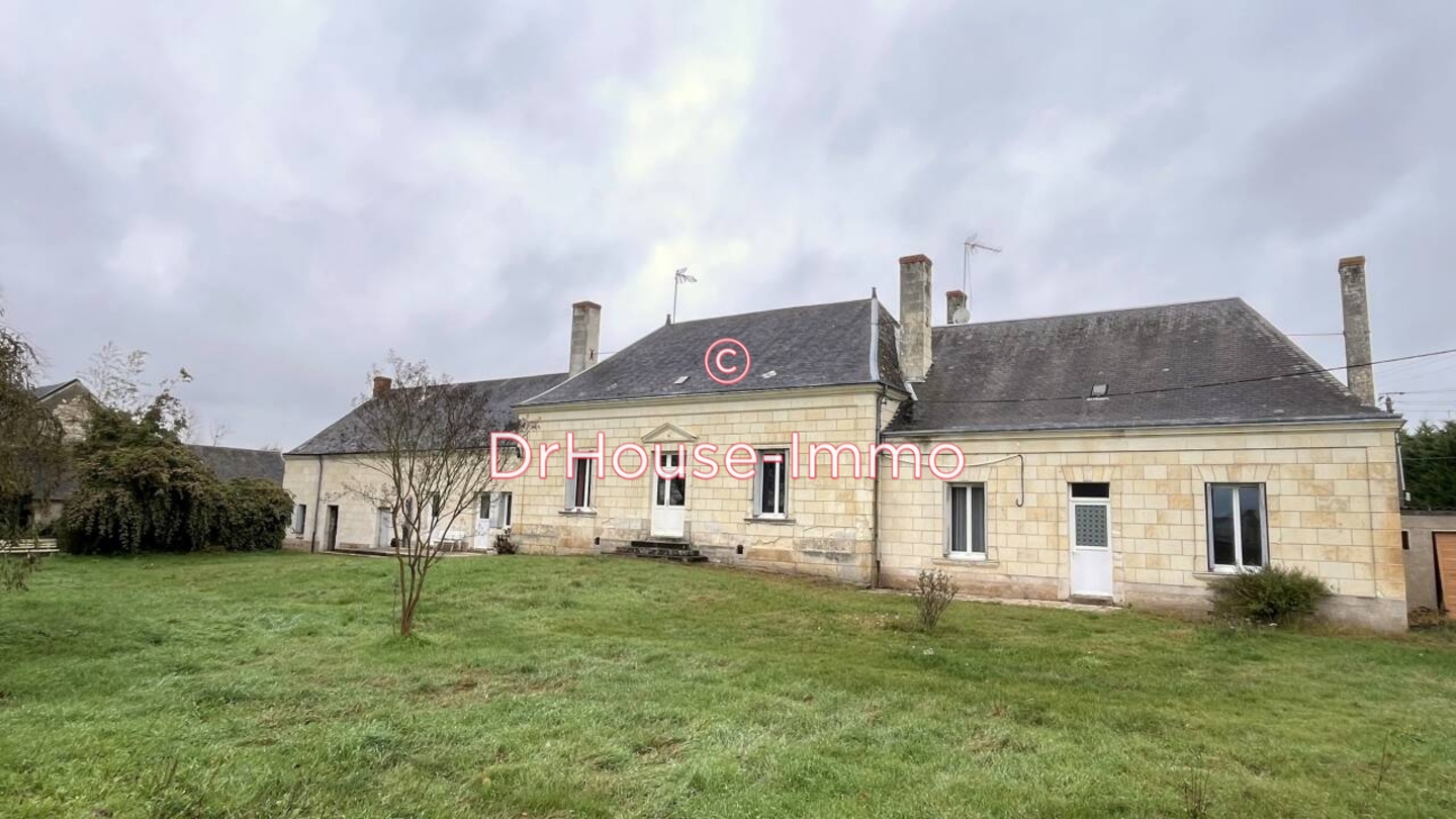 Maison 9 pièces de 230 m² - Coteaux-sur-Loire (37140)