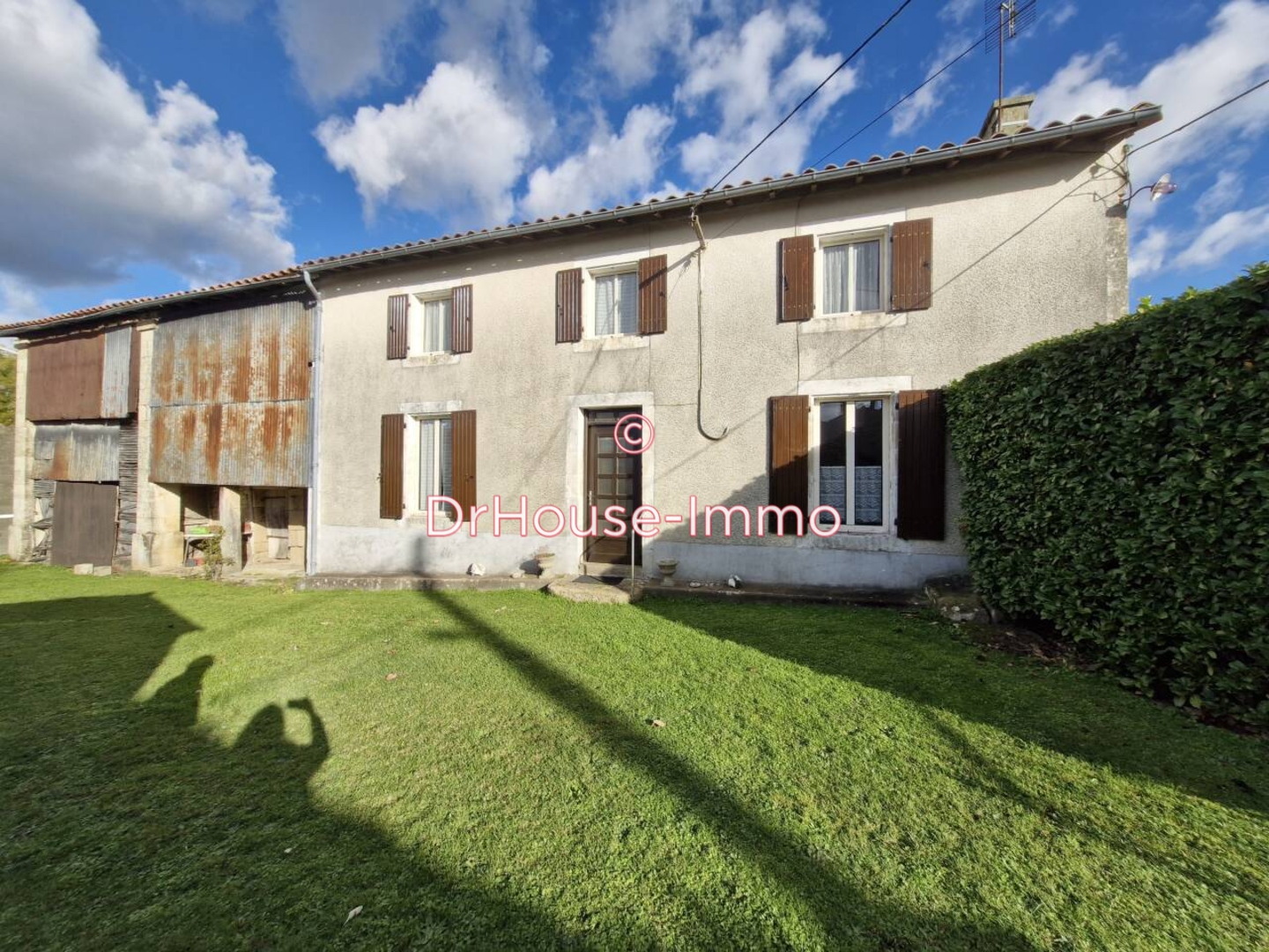 Maison 4 pièces de 100 m² - Sainte-Néomaye (79260)