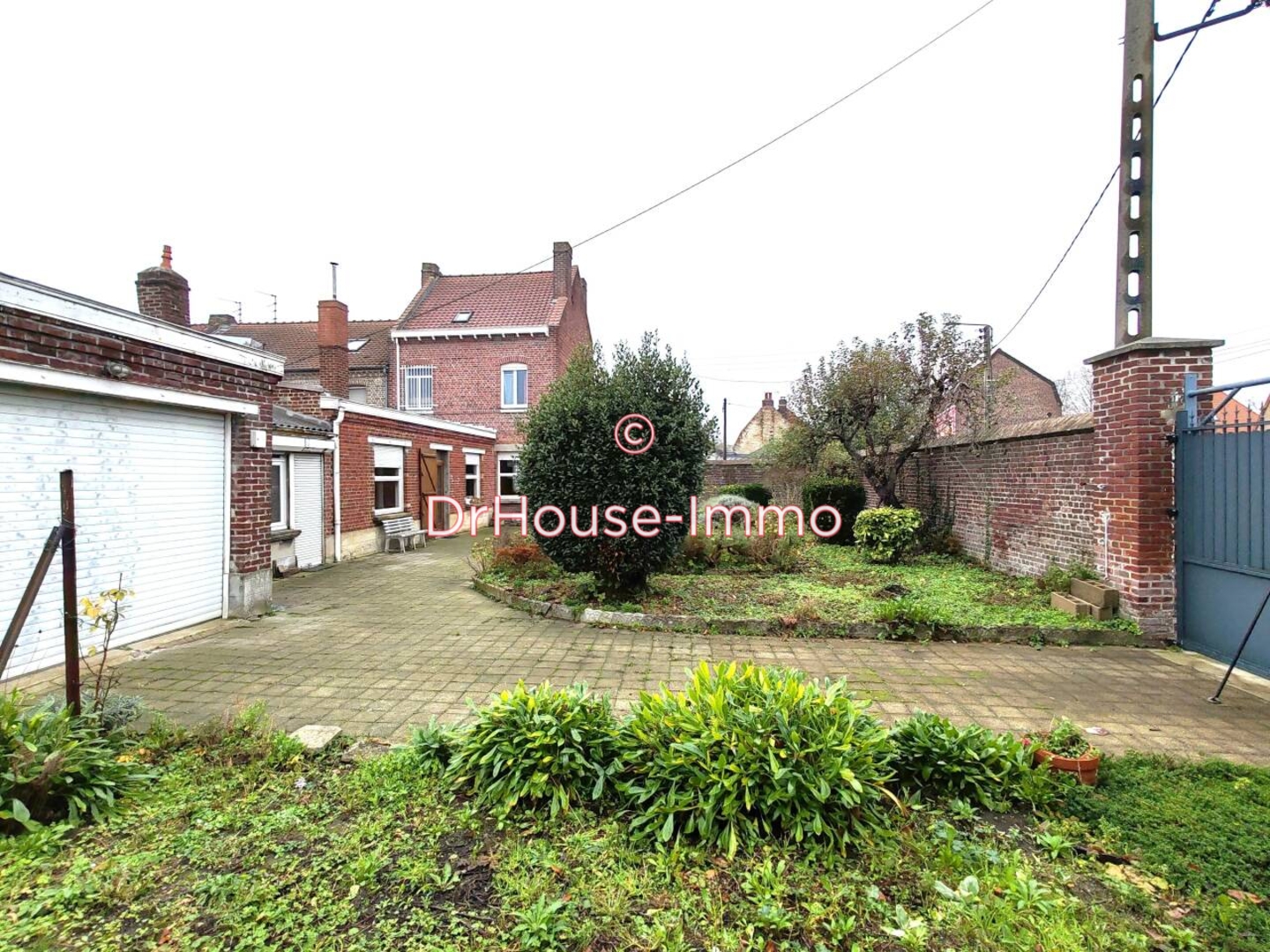 Maison 6 pièces de 120 m² - Béthune (62400)