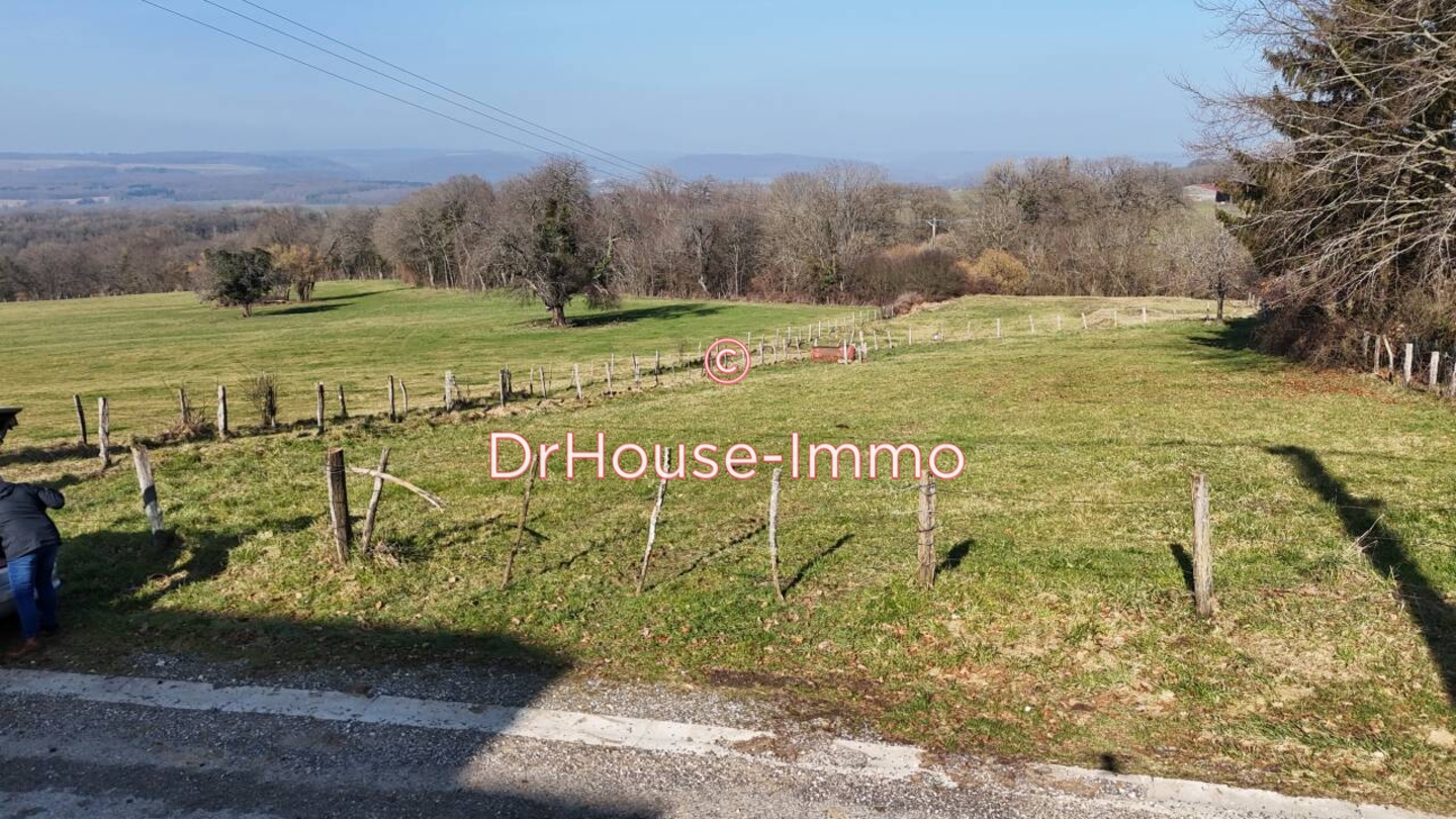 Terrain de 1 027 m² - Saint-Georges-Armont (25340)