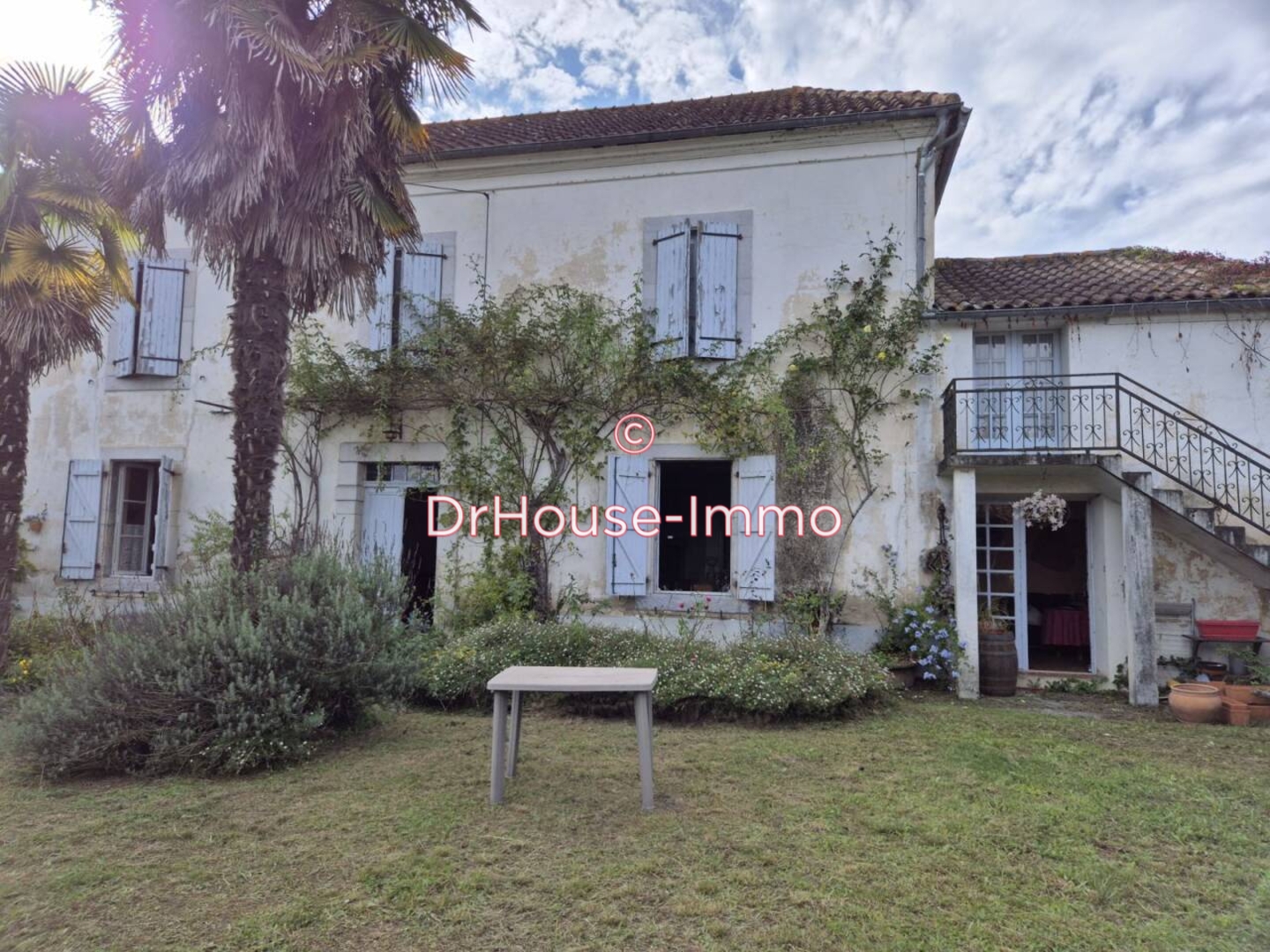 Maison 12 pièces de 215 m² - Lascazères (65700)