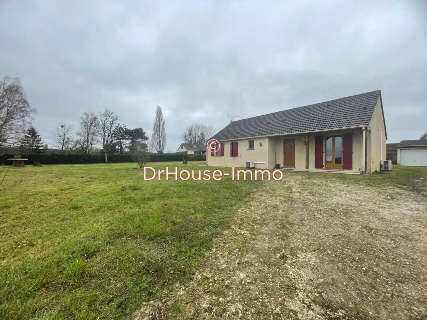 Maison 6 pièces de 102 m² - Melleroy (45220)