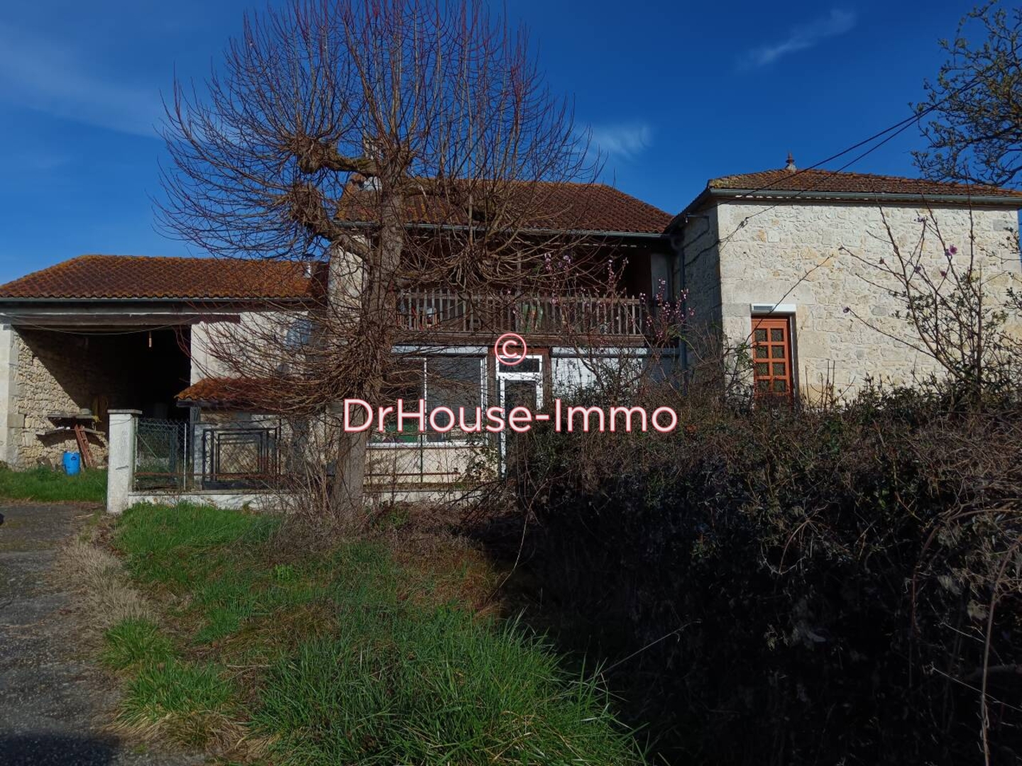 Maison 6 pièces de 820 m² - Agen (47000)