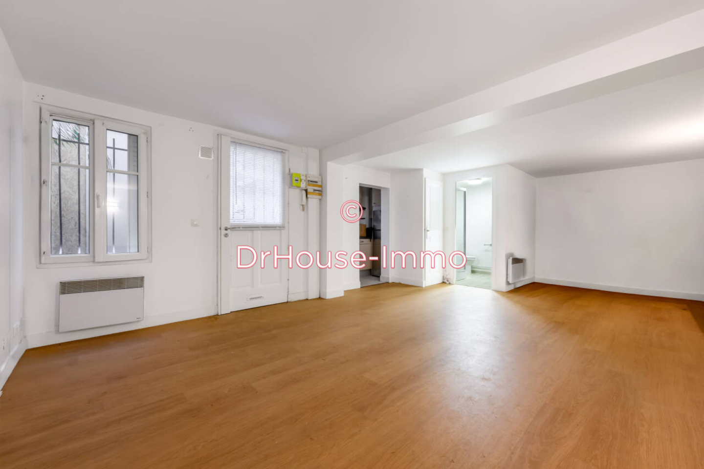 Appartement 2 pièces de 46 m² - Paris (75018)