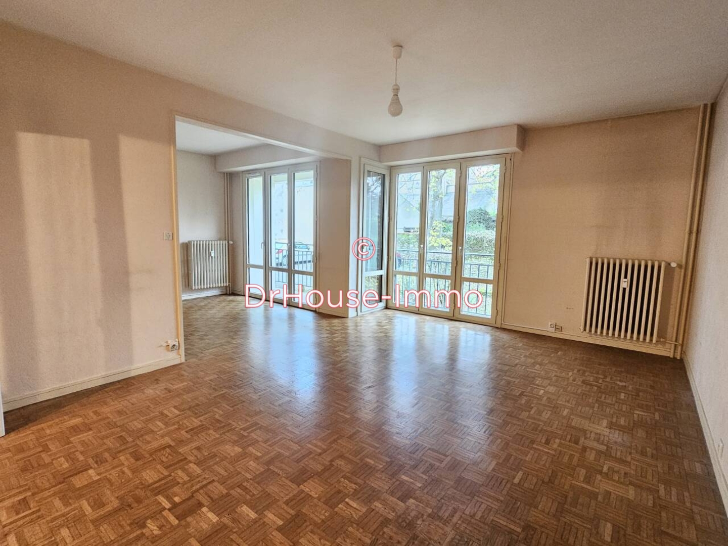 Appartement 3 pièces de 75 m² - Poitiers (86000)
