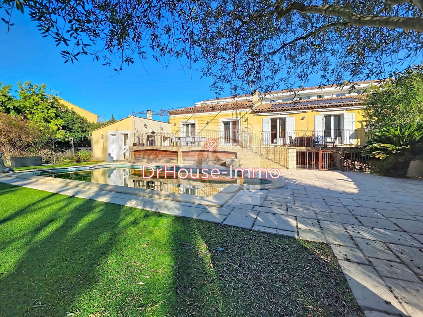 Maison 6 pièces de 139 m² - Vidauban (83550)