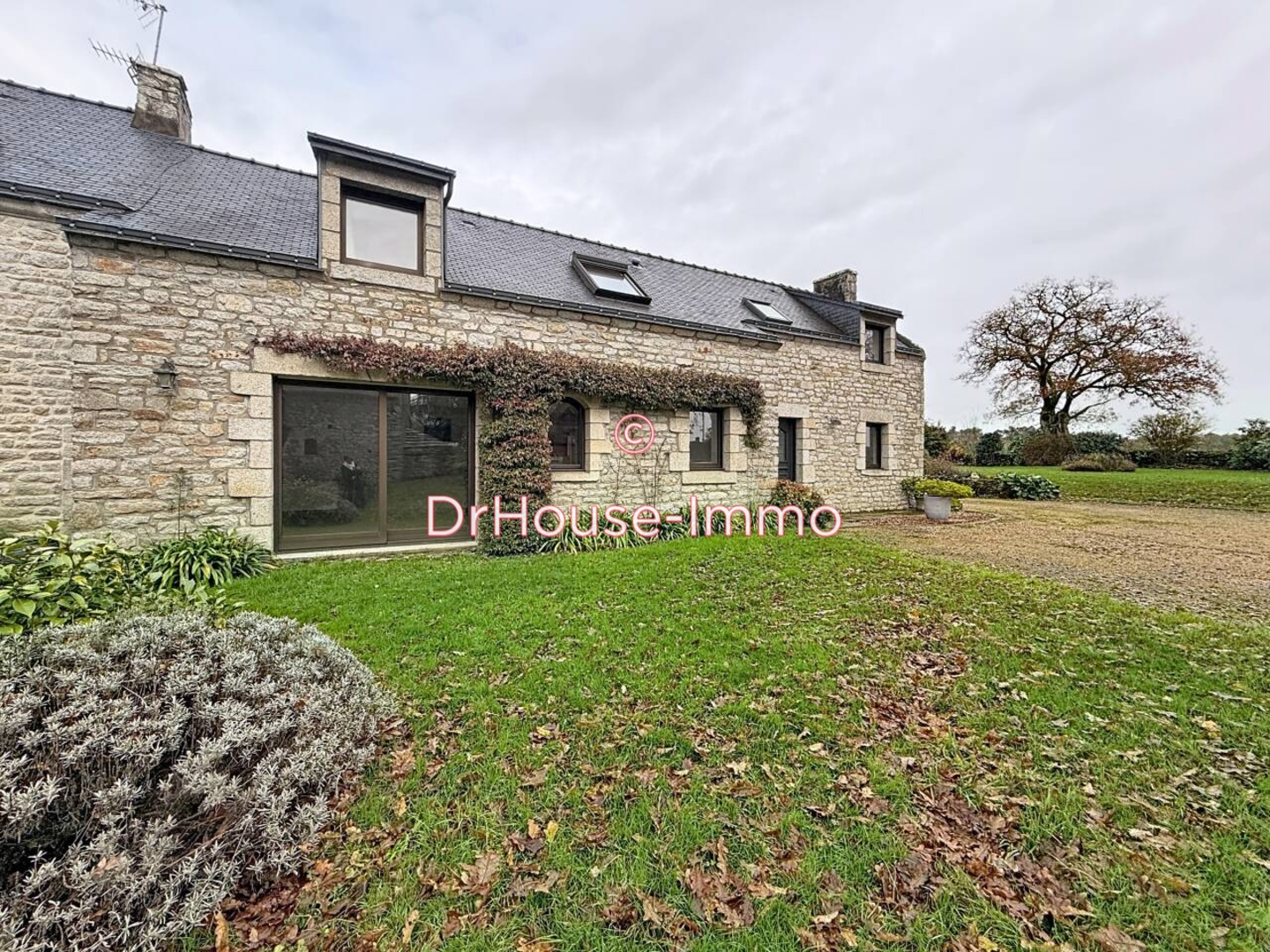Maison 6 pièces de 119 m² - Vannes (56000)