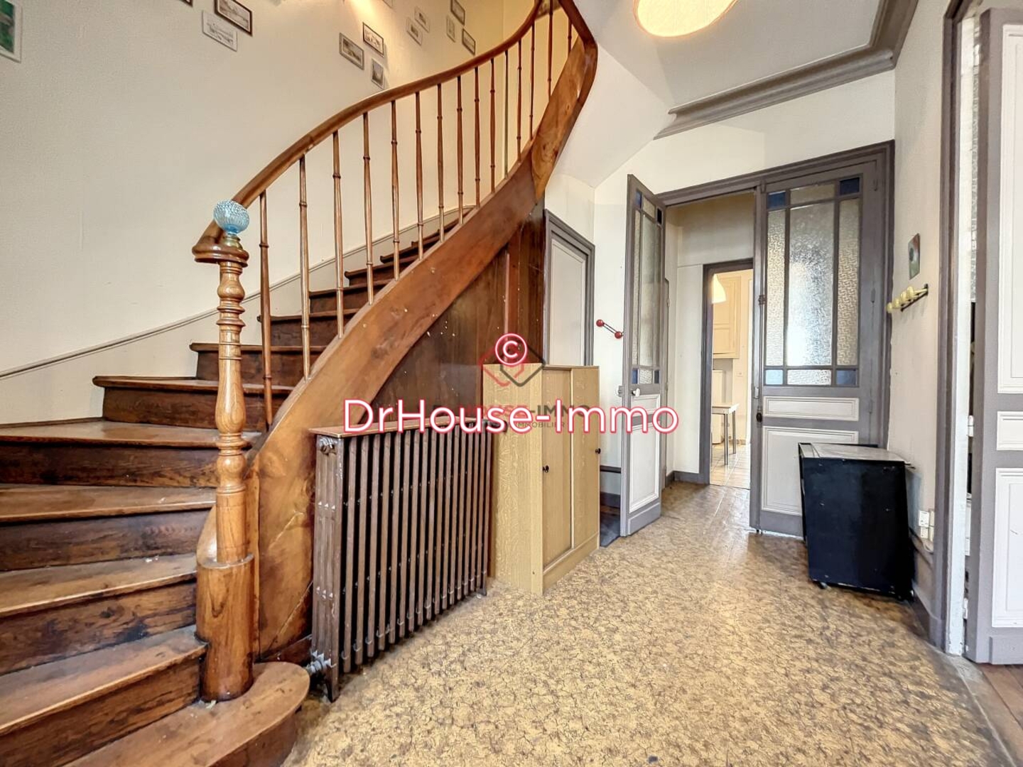 Maison 6 pièces de 195 m² - Périgueux (24000)