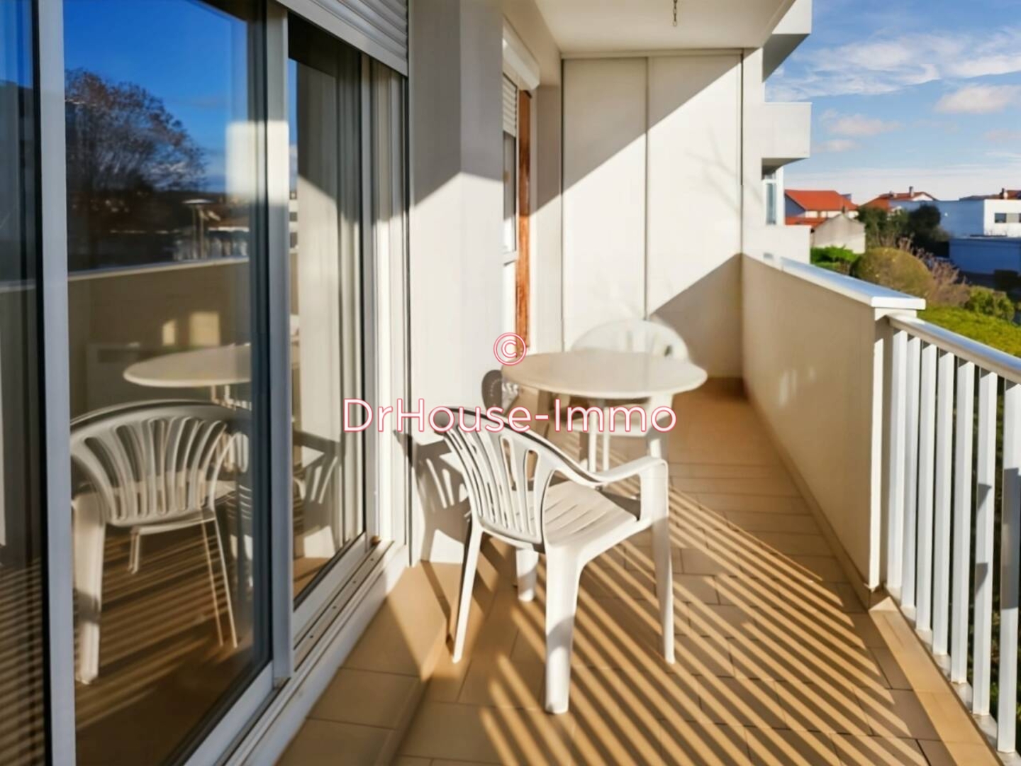 Appartement 3 pièces de 68 m² - Saint-Priest (69800)