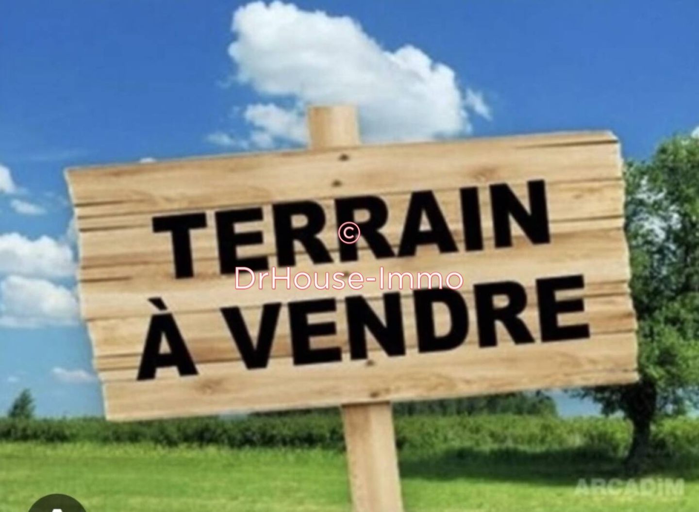 Terrain de 875 m² - Avensan (33480)