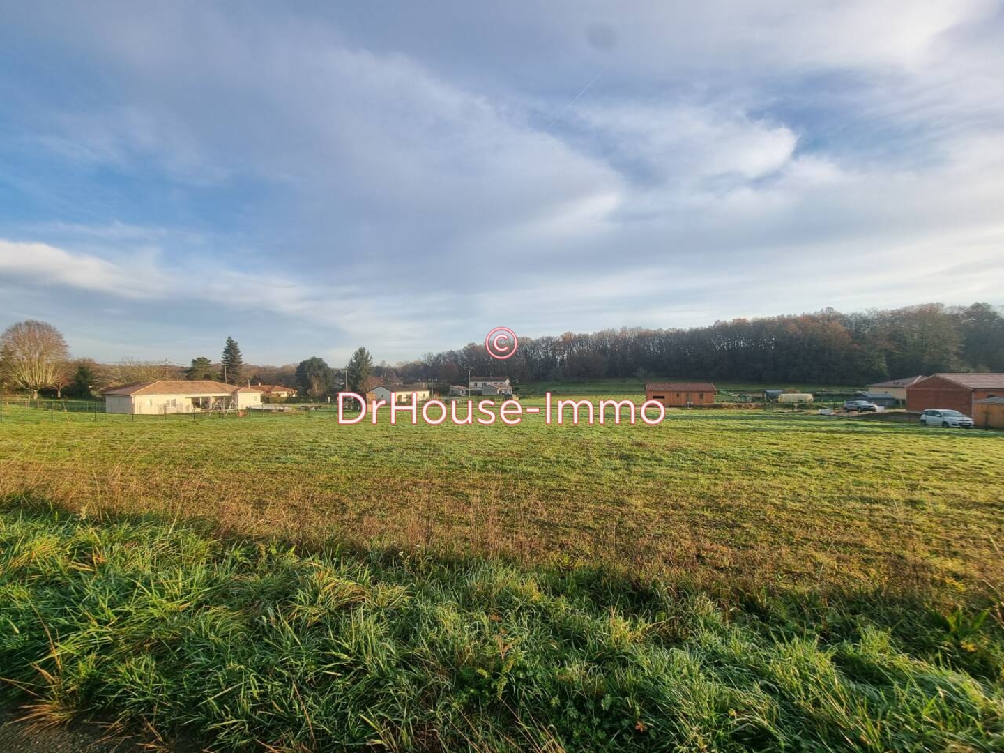 Terrain de 1 262 m² - Lalinde (24150)