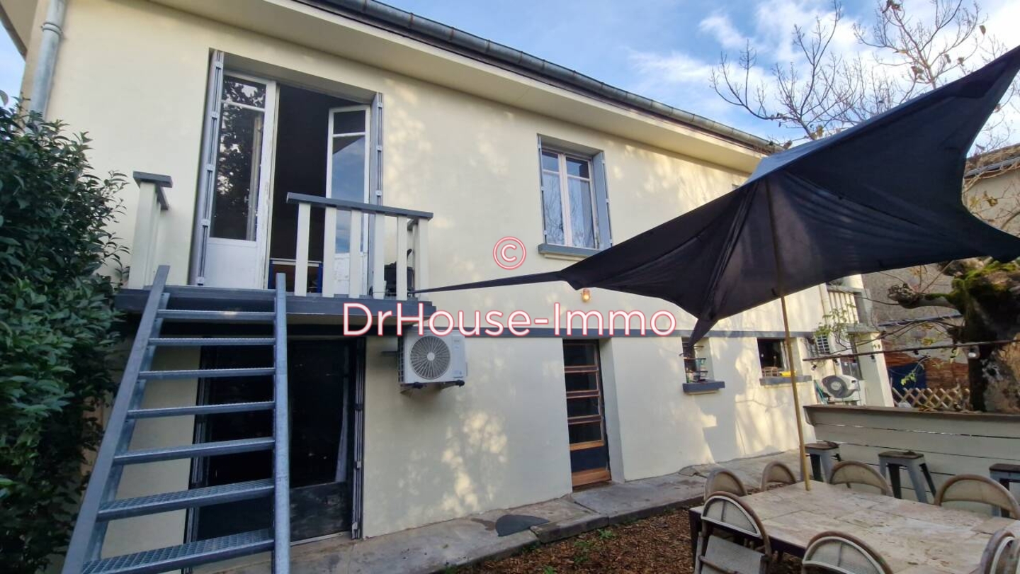 Maison 6 pièces de 200 m² - Castelsarrasin (82100)