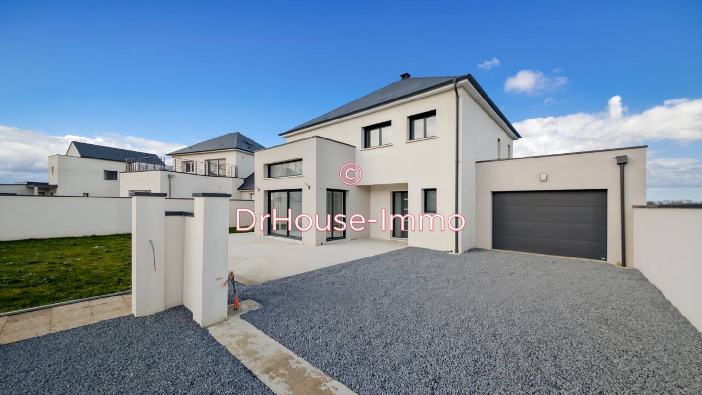 Maison 7 pièces de 157 m² - Biéville-Beuville (14112)