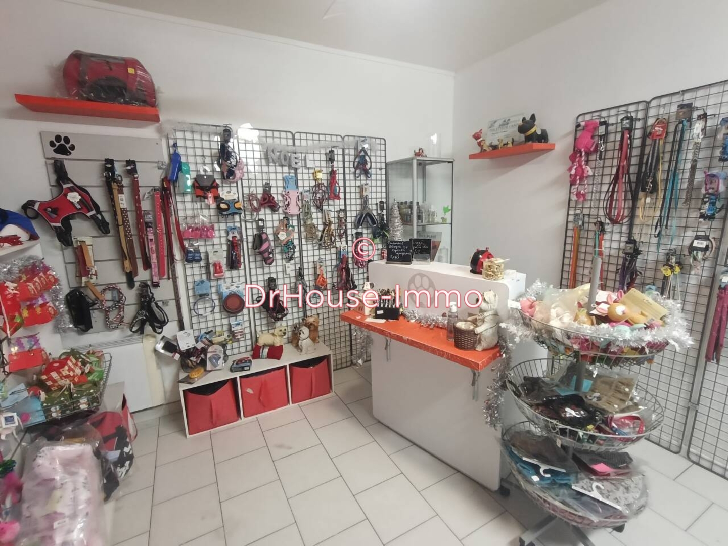 Commerce 1 pièce de 28 m² - Le Grau-du-Roi (30240)