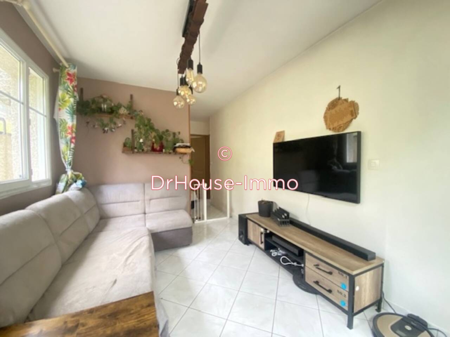 Maison 5 pièces de 84 m² - Jeufosse (78270)