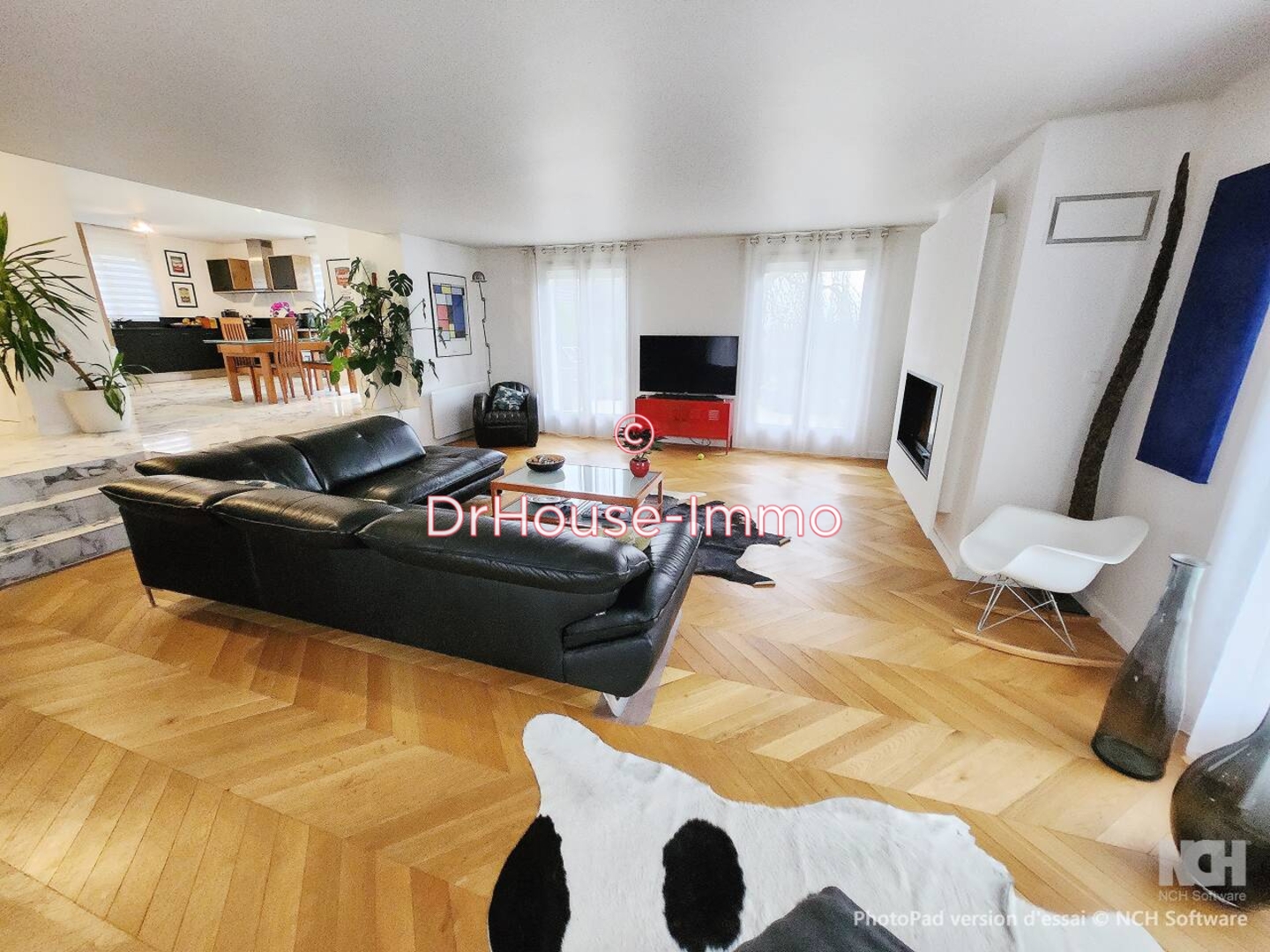 Maison 9 pièces de 205 m² - Saint-Witz (95470)