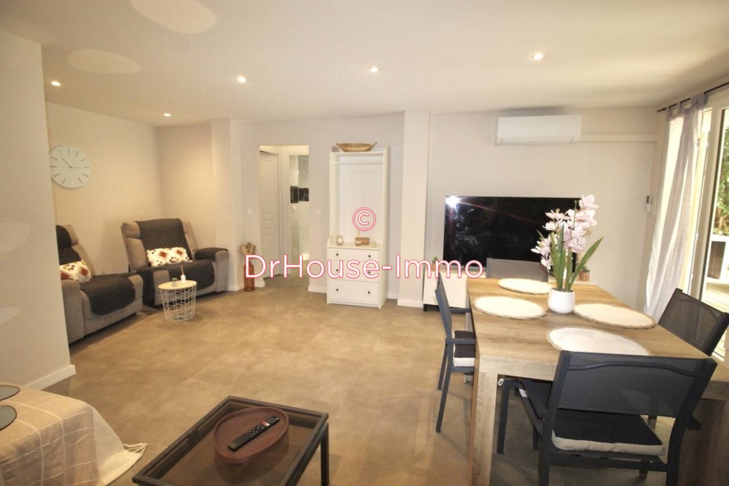 Appartement 2 pièces de 47 m² - Cavalaire-sur-Mer (83240)