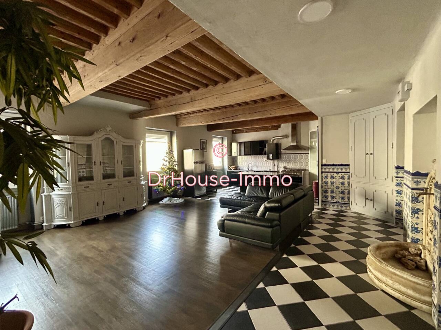 Appartement 5 pièces de 133 m² - Rive-de-Gier (42800)