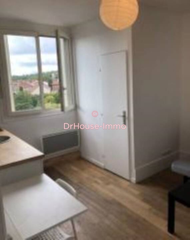 Appartement 1 pièce de 18 m² - Rosny-sous-Bois (93110)