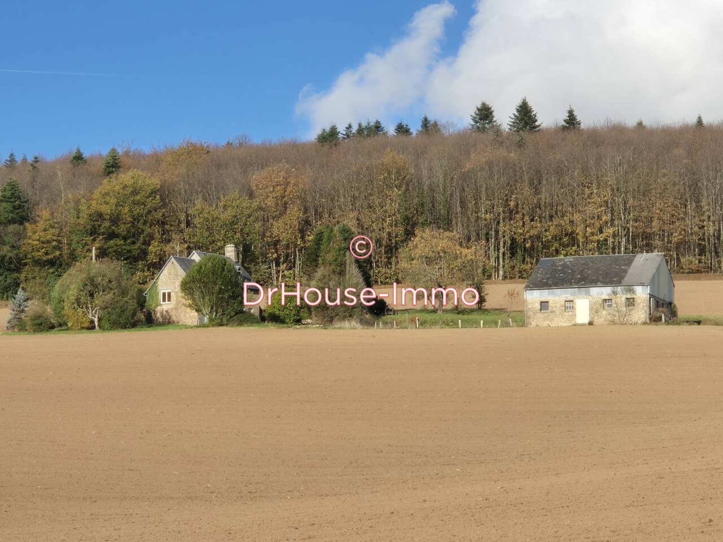 Maison 5 pièces de 106 m² - Saint-Pois (50670)