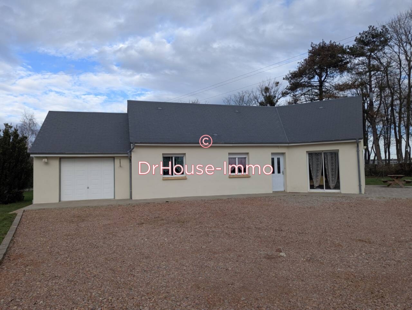 Maison 5 pièces de 96 m² - Bernay (27300)