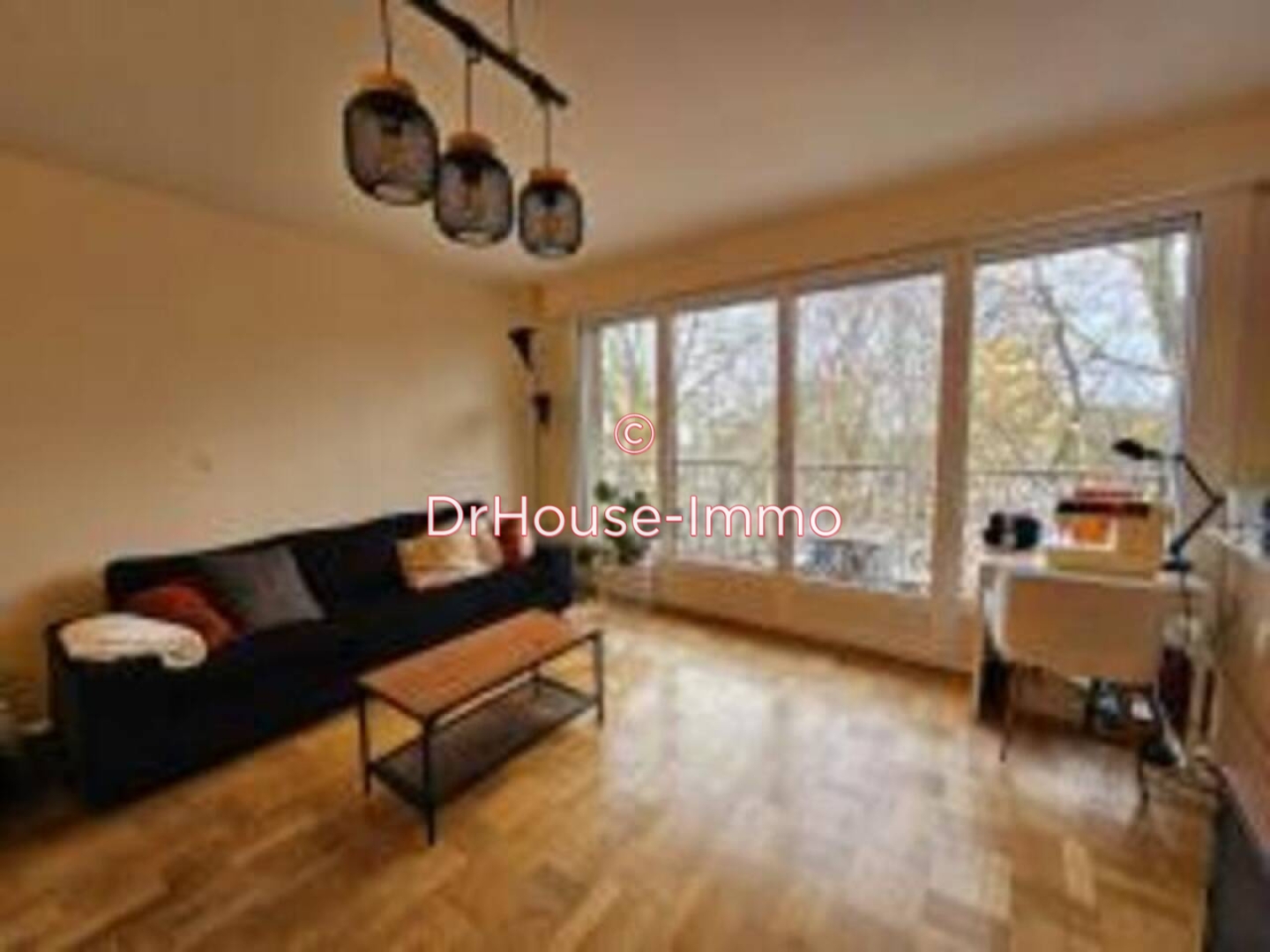 Appartement 4 pièces de 85 m² - Lille (59000)