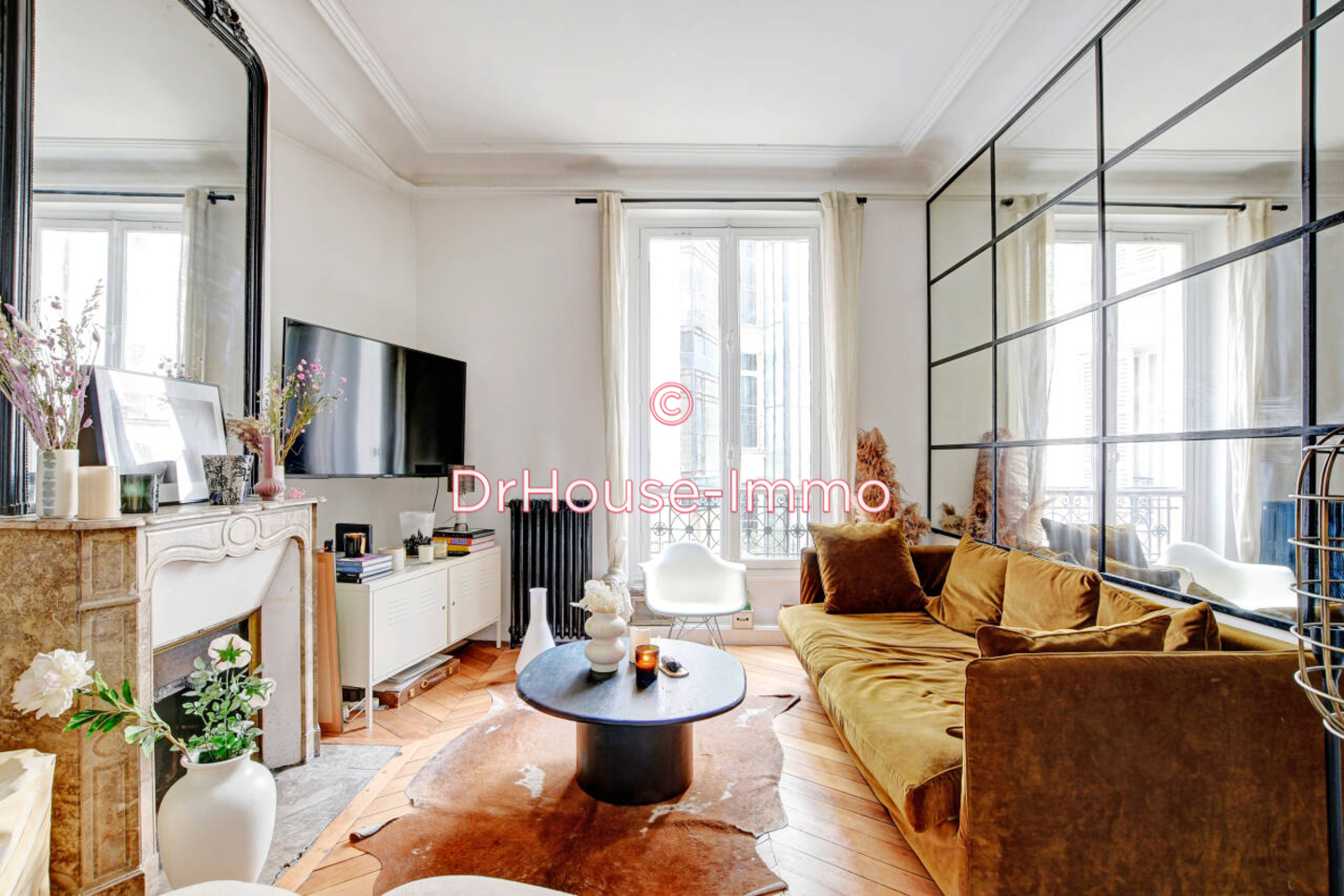 Appartement 3 pièces de 76 m² - Paris (75008)