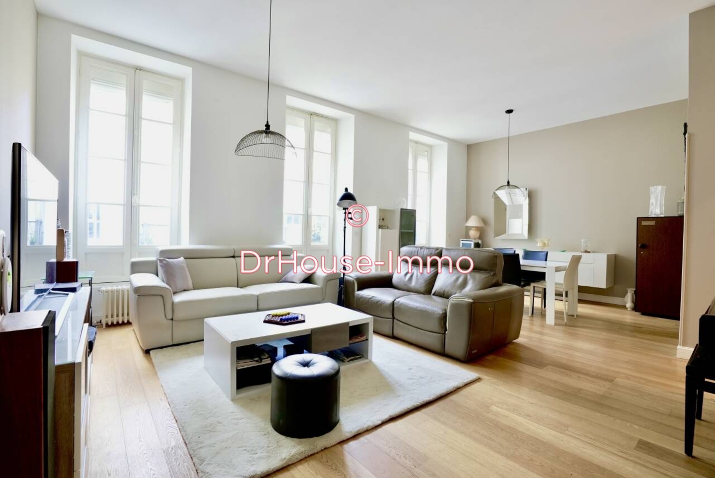 Appartement 3 pièces de 84 m² - Bordeaux (33000)