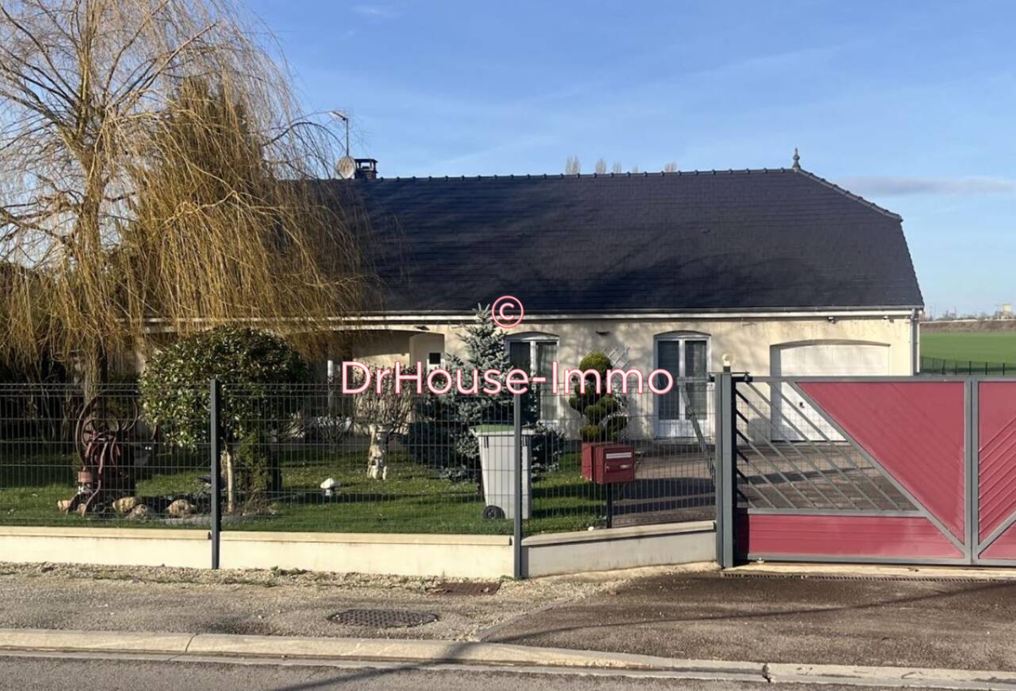 Maison 5 pièces de 133 m² - Saint-Thibault (10800)