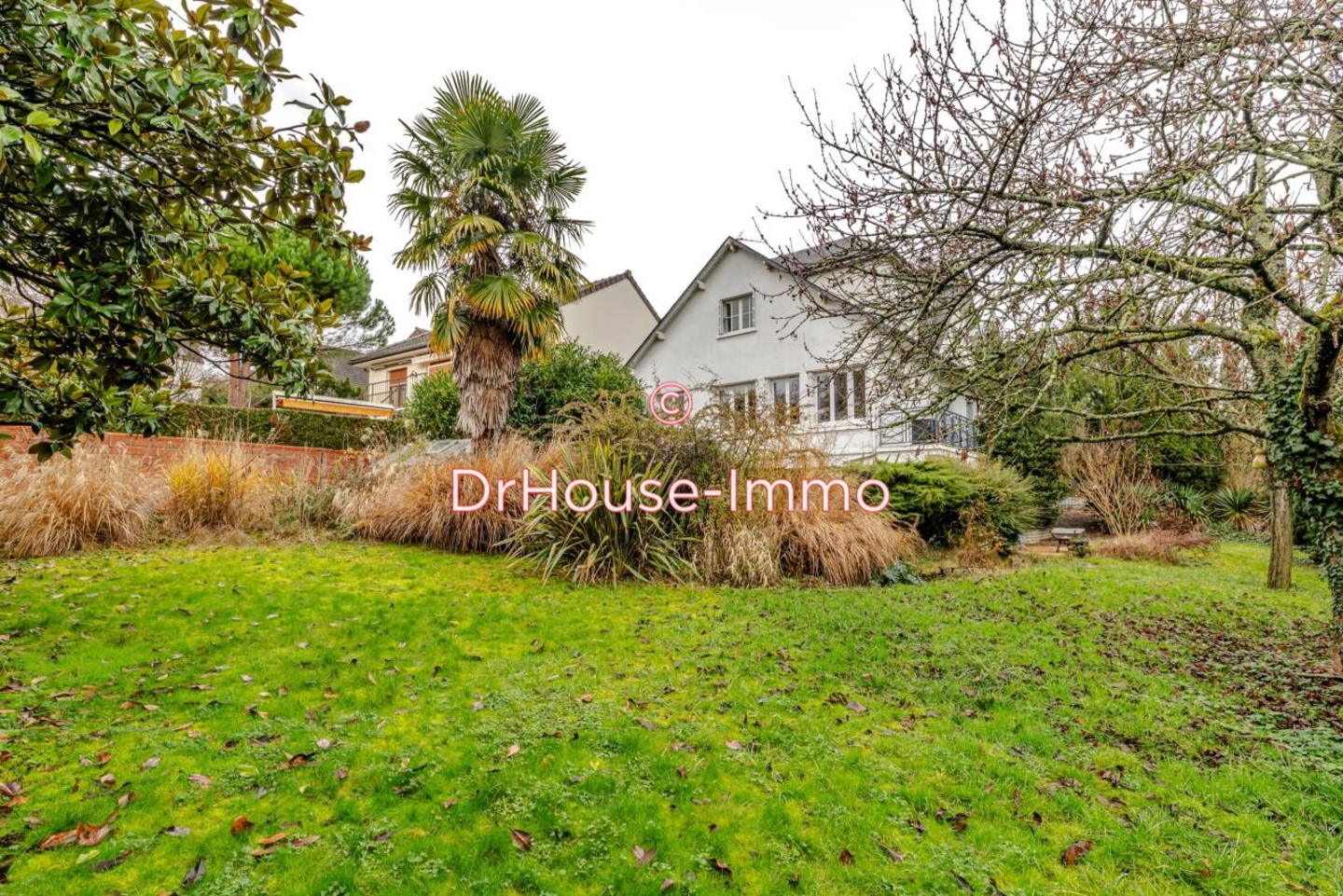 Maison 8 pièces de 180 m² - Brunoy (91800)