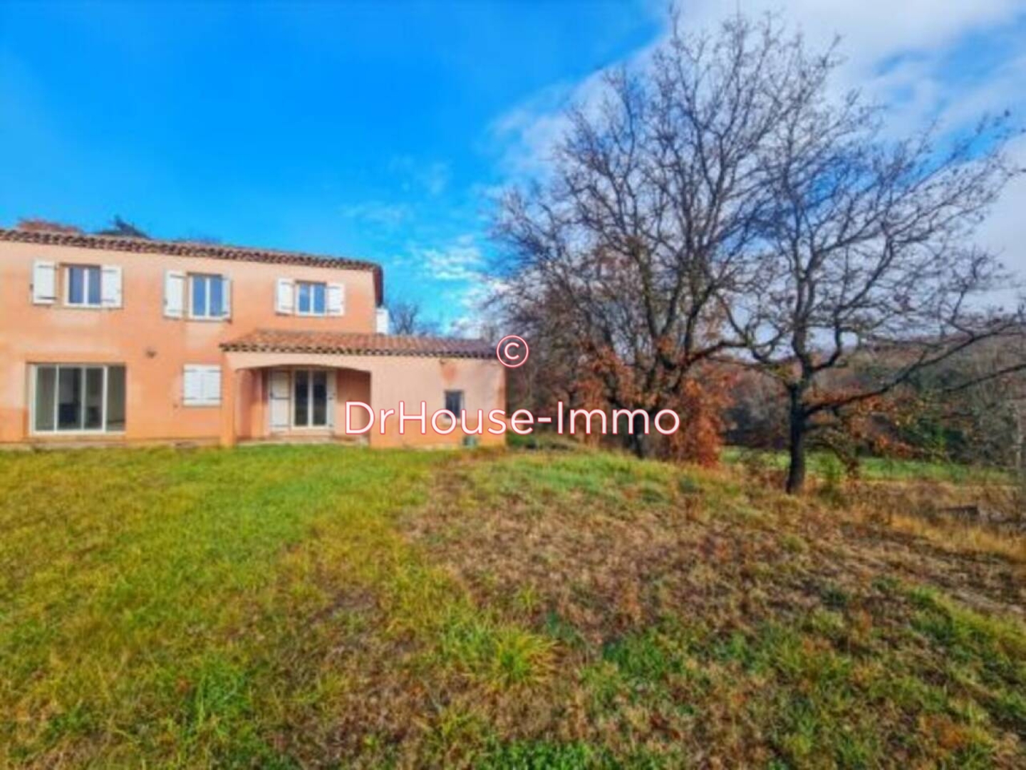 Maison 5 pièces de 123 m² - Montmeyan (83670)