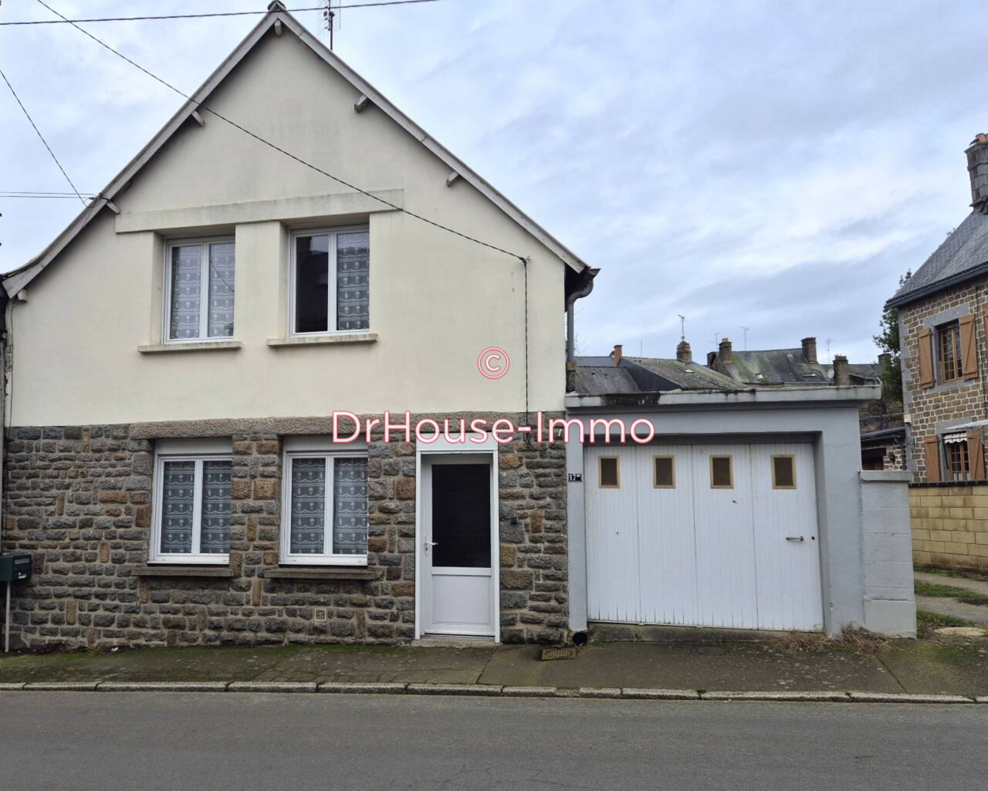 Maison 5 pièces de 74 m² - Gorron (53120)