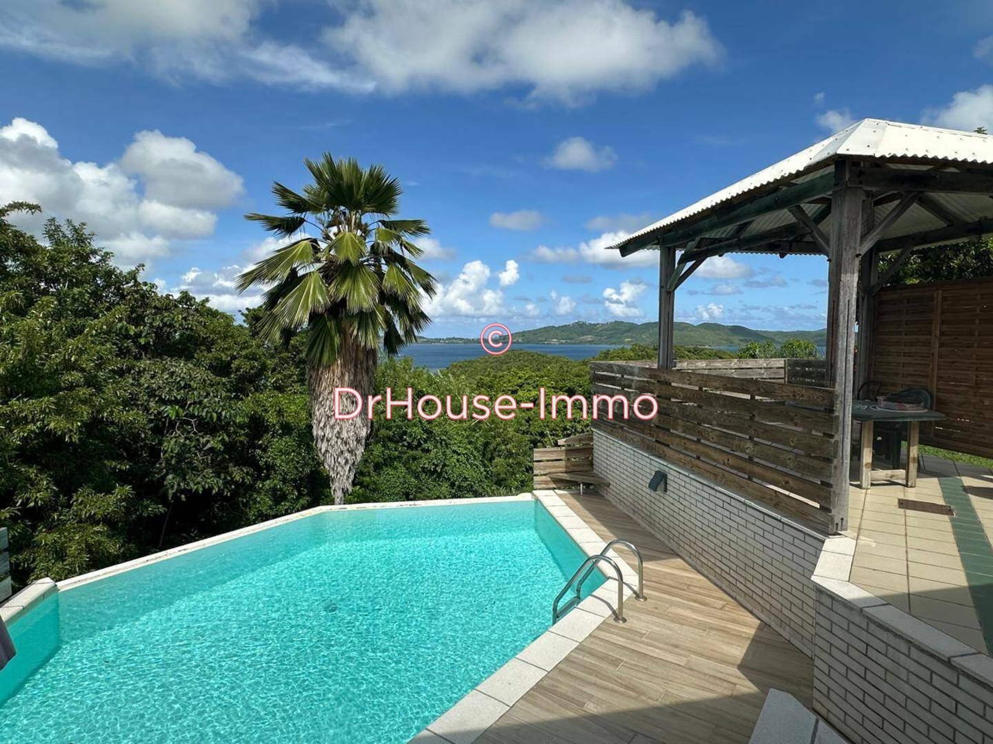 Maison 4 pièces de 95 m² - Robert (97231)