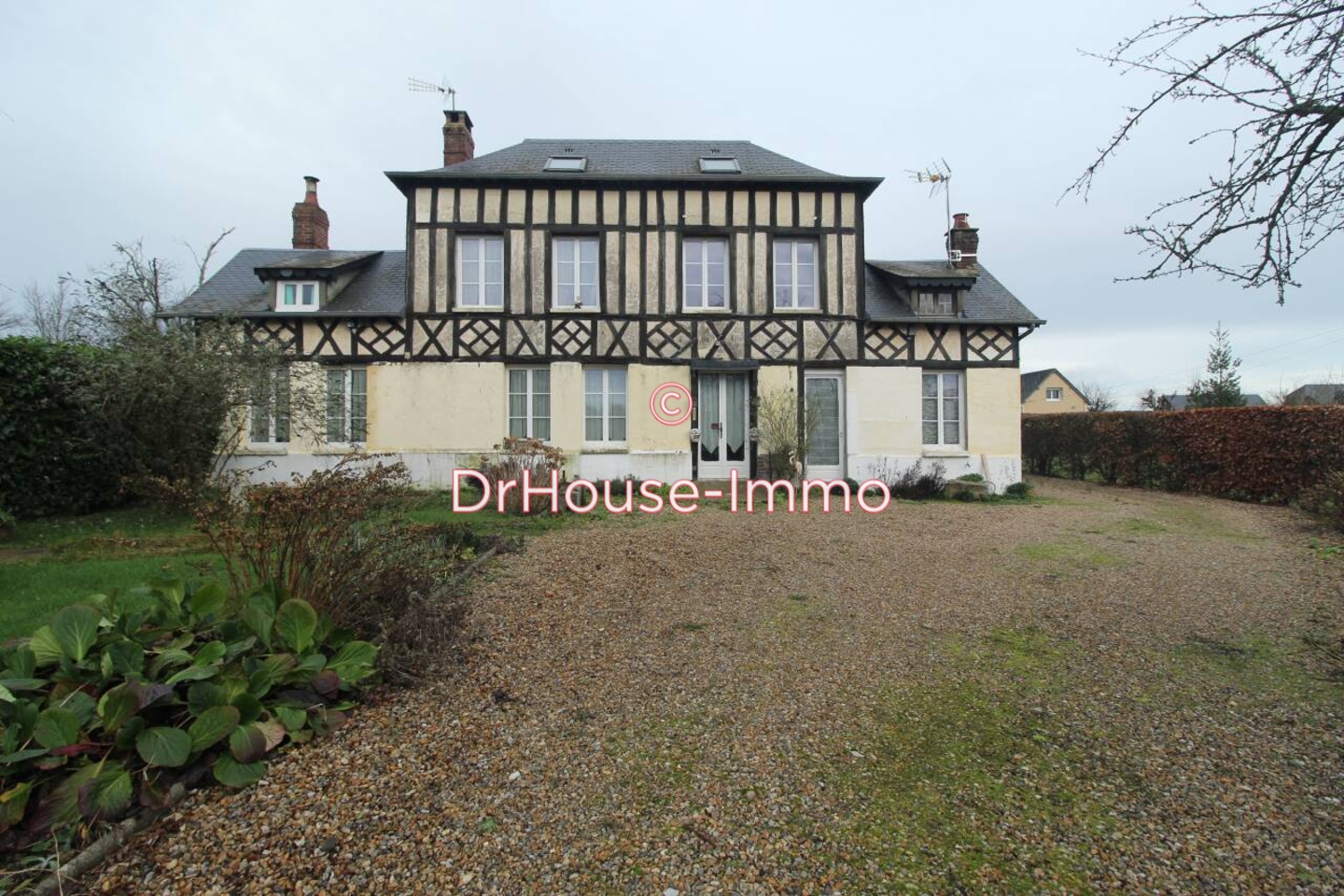 Maison 6 pièces de 160 m² - Lyons-la-Forêt (27480)