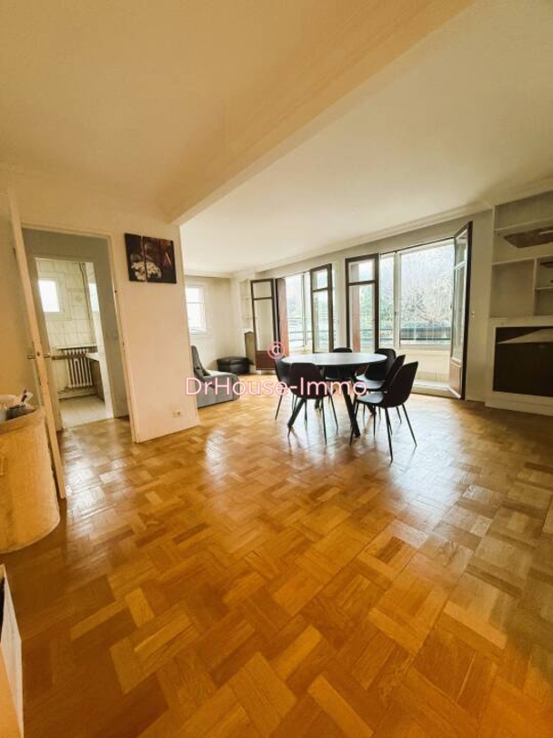 Appartement 3 pièces de 66 m² - Rosny-sous-Bois (93110)