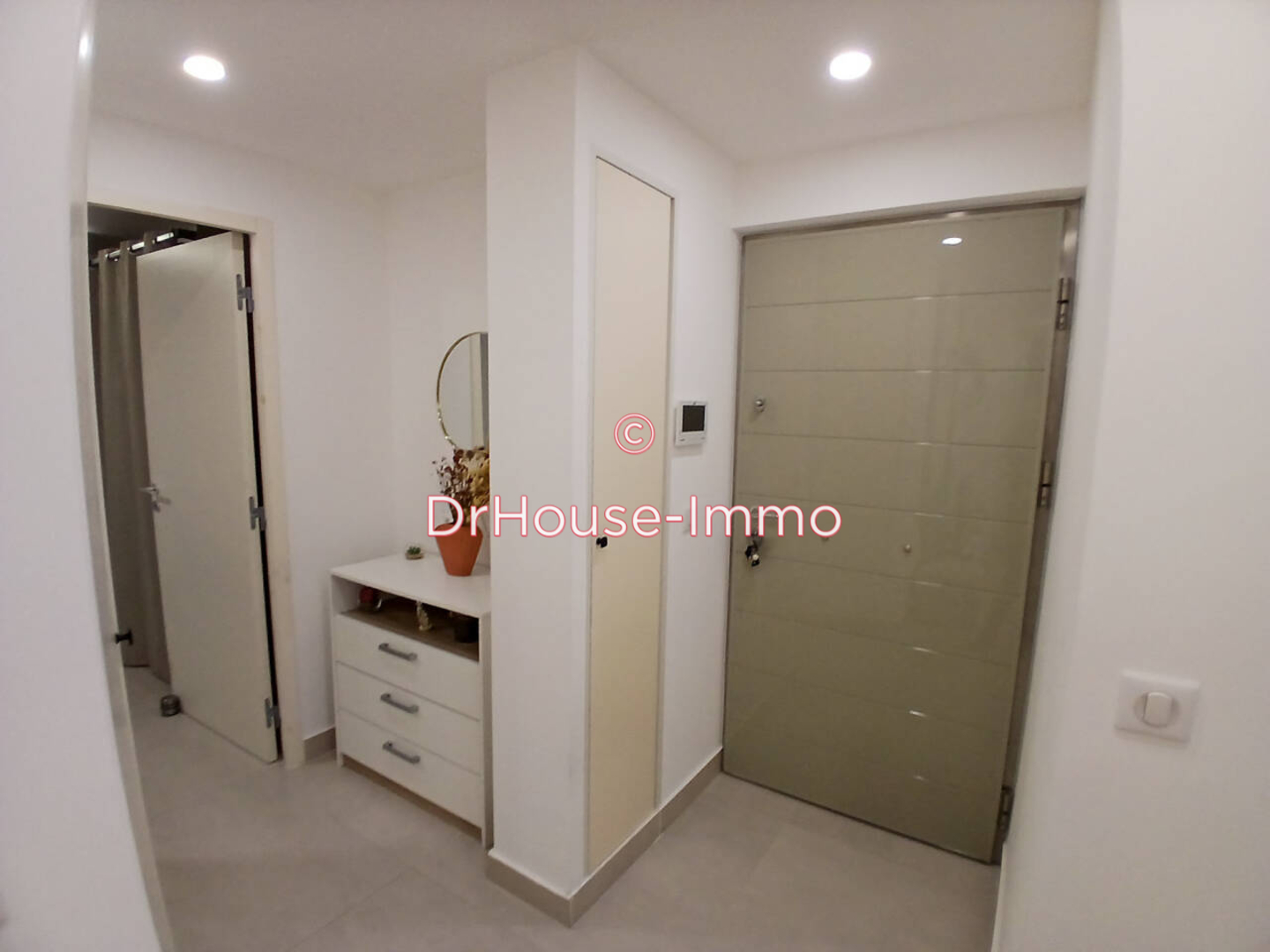 Appartement 2 pièces de 37 m² - Auriol (13390)