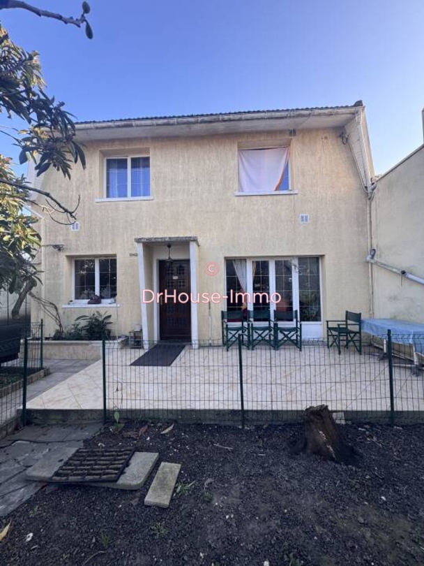 Maison 10 pièces de 190 m² - Le Blanc-Mesnil (93150)