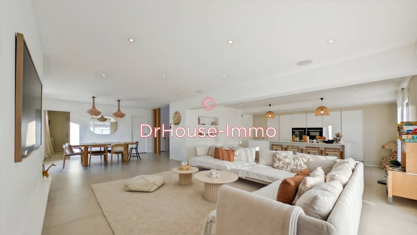 Maison 6 pièces de 170 m² - Ranville (14860)