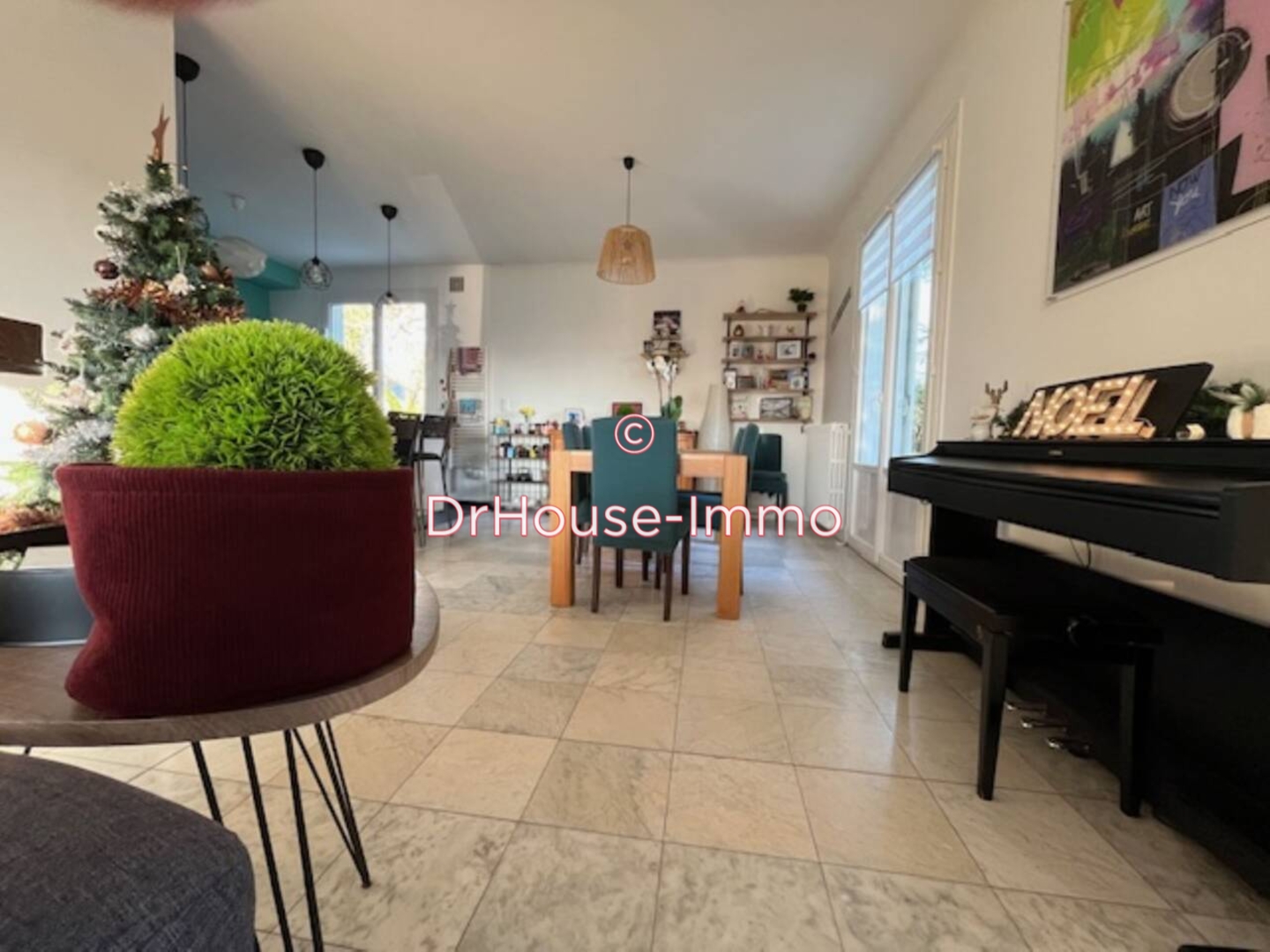 Maison 6 pièces de 148 m² - Bayeux (14400)