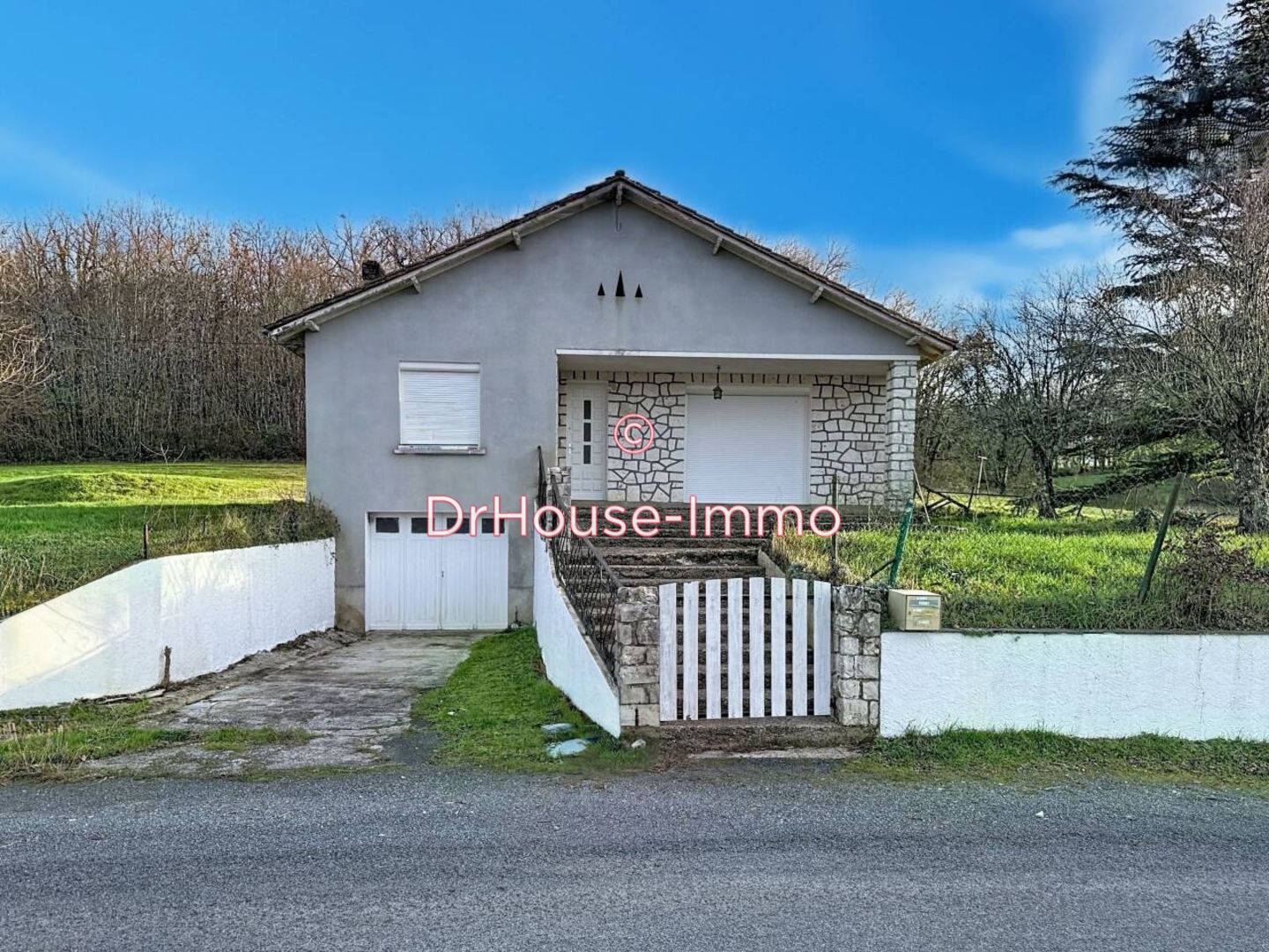 Maison 4 pièces de 91 m² - Cause-de-Clérans (24150)