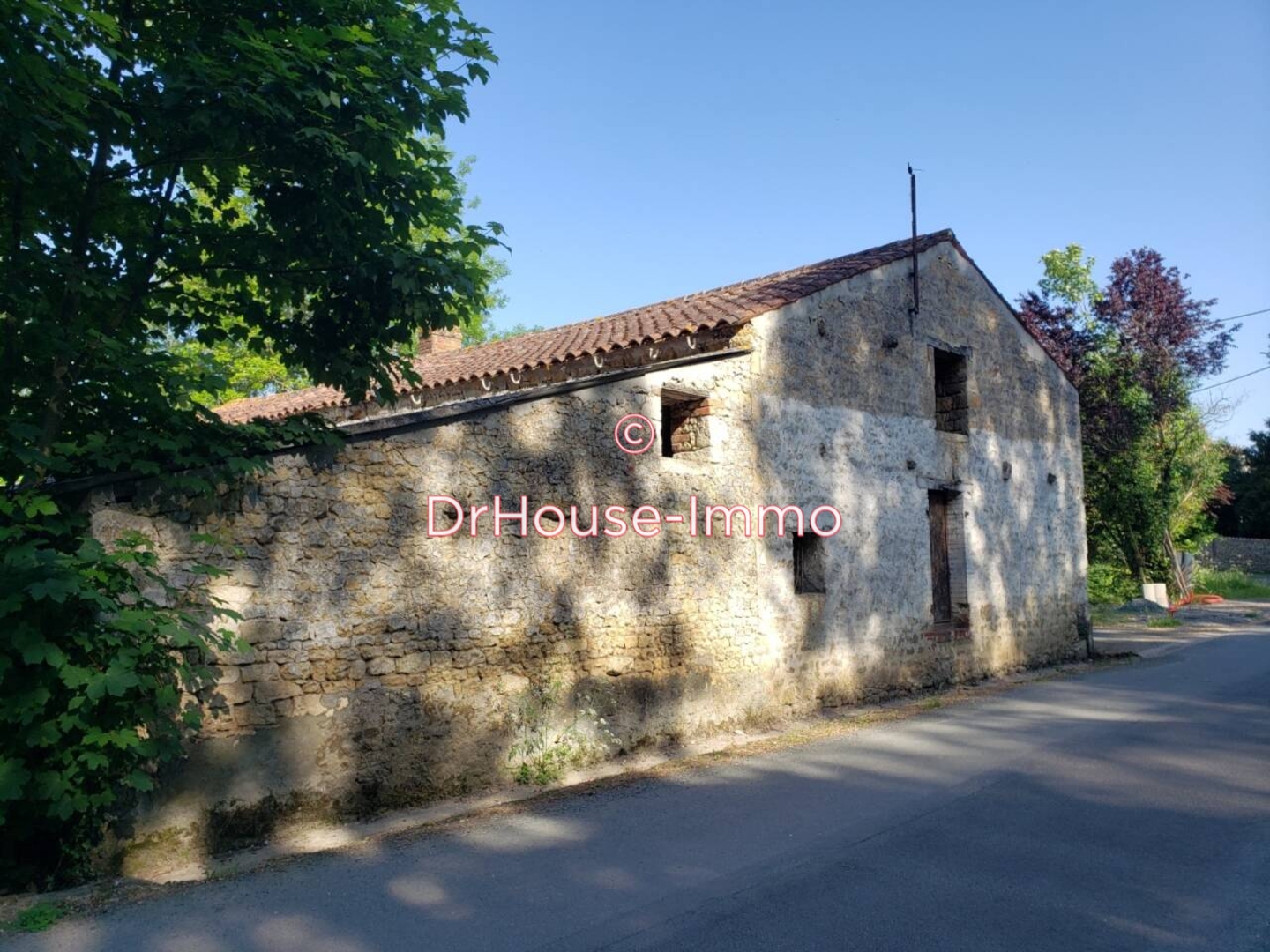 Maison 1 pièce de 70 m² - Sainte-Hermine (85210)